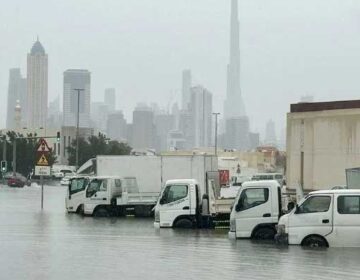 سعودی عرب میں موسلا دھار بارشوں اور سیلاب کی صورتحال، حکومت کی جانب سے ہائی الرٹ