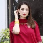 کومل عزیز نے شادی سے بچنے کی وجہ بتا دی