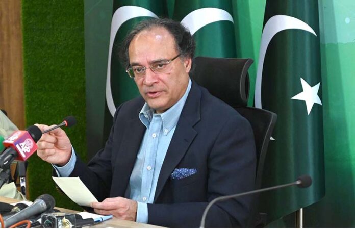 وزیر خزانہ اورنگزیب کا 43 وزارتوں کے رائٹ سائزنگ کا عزم، جون کے آخر تک مکمل کرنے کا اعلان