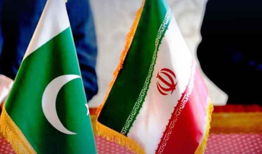 وزیر خارجہ اسحاق ڈار کی ایران کے نائب وزیر خارجہ سے ٹیلی فونک بات چیت