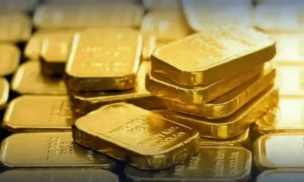 "Gold Prices in Pakistan Drop Significantly"