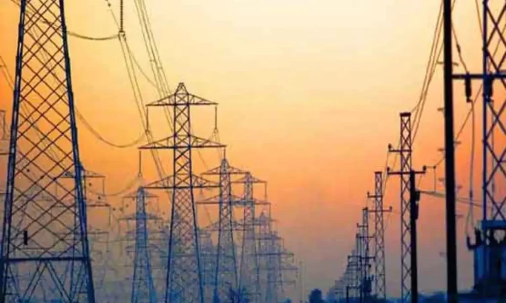 Power Consumers to Get Back Rs1.03 per Unit from DISCOs