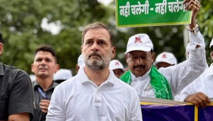 Rahul Gandhi and Other Opposition Leaders Detained During Protest March in New Delhi