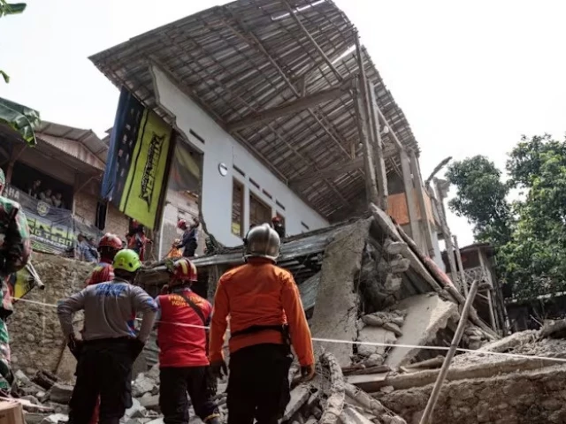 Community Hall Collapse in Indonesia Kills 3, Injures 84 During Religious Ceremony