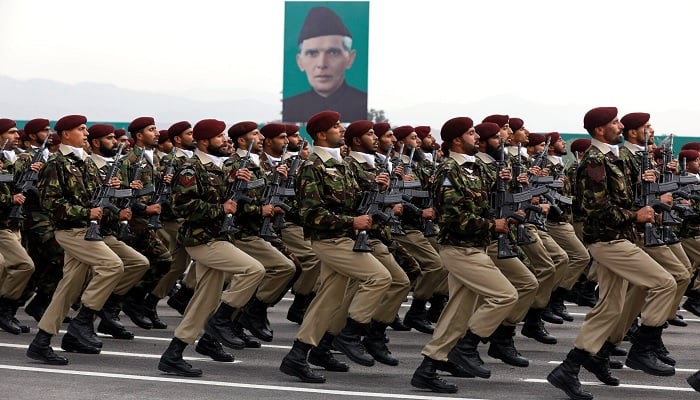 Pakistan Armed Forces Pay Homage to Martyrs on Defence and Martyrs’ Day