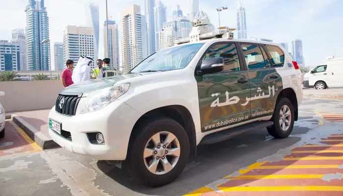 Woman Robbed of 195,000 Dirhams in UAE After “Flat Tire” Trick; Two Arrested