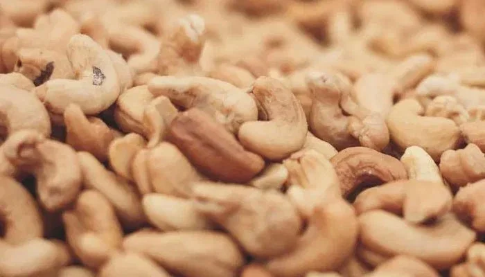 Cashew Consumption: A Health Benefit or a Potential Harm? Research Reveals the Impact