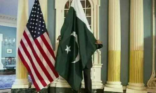 Pakistan Ships Rare Earth Mineral Samples to US: Opposition Demands Transparency on ‘Secret Deals’