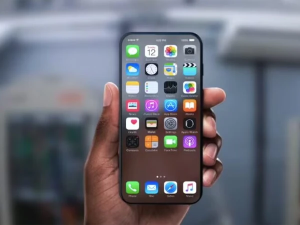 Apple Expected to Repeat History: ‘iPhone 20’ Tipped for 20th Anniversary in 2027