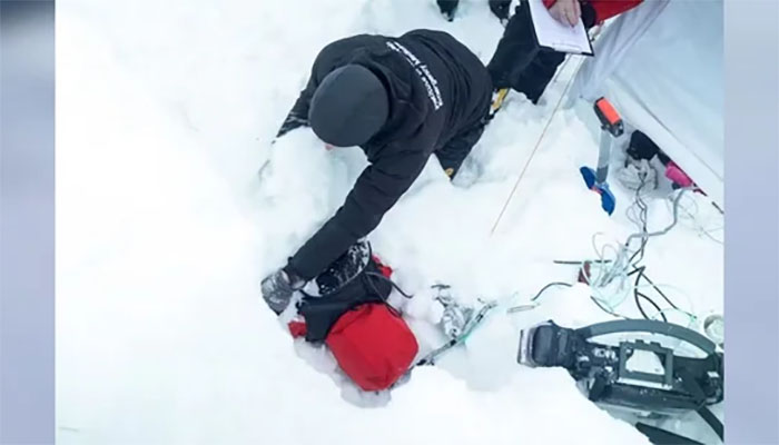 Life-Saving Research: 36 Volunteers ‘Buried Alive’ for Scientific Experiment to Test New Avalanche Survival Device