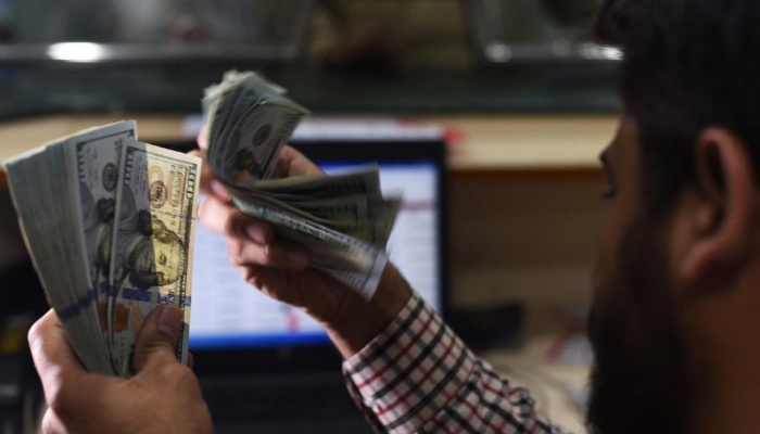 Economic Strength: Overseas Pakistanis’ Remittances See Significant Rise, Exceeding $3.4 Billion in October