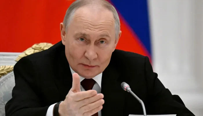 International News: Putin Vows to Seize Donbas by Force, Demands Ukrainian Withdrawal
