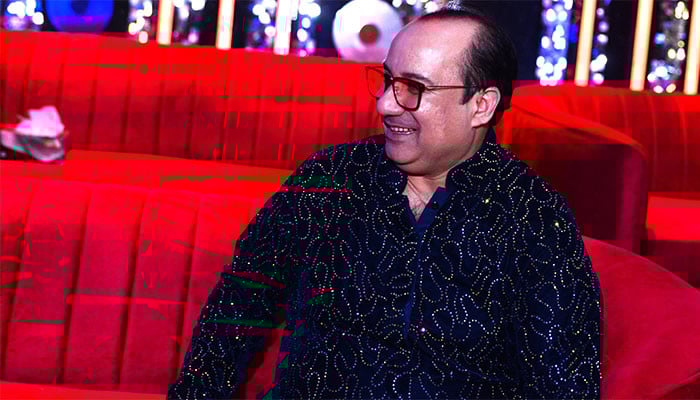 “Pakistan Idol: Unveiling the Unparalleled Talent and Unwavering Dedication of its Contestants”