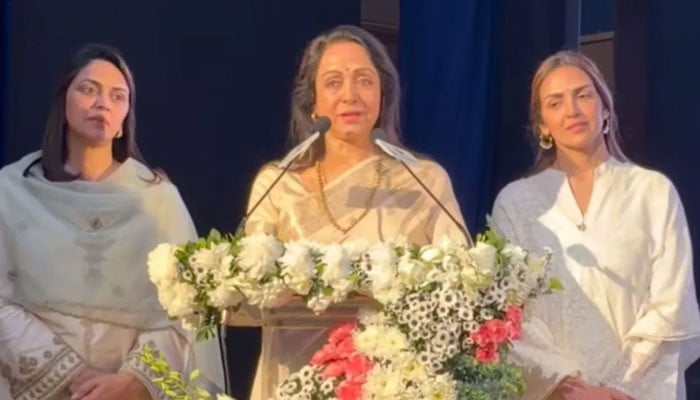 Remembering the Titan: Hema Malini Honors Dharmendra’s 57-Year Cinematic Journey