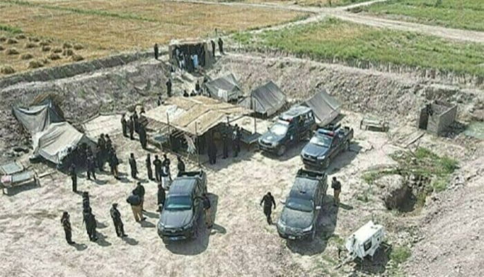 “Punjab Raids Net 41 Dacoits, Including Leader, in Rajanpur Operation”