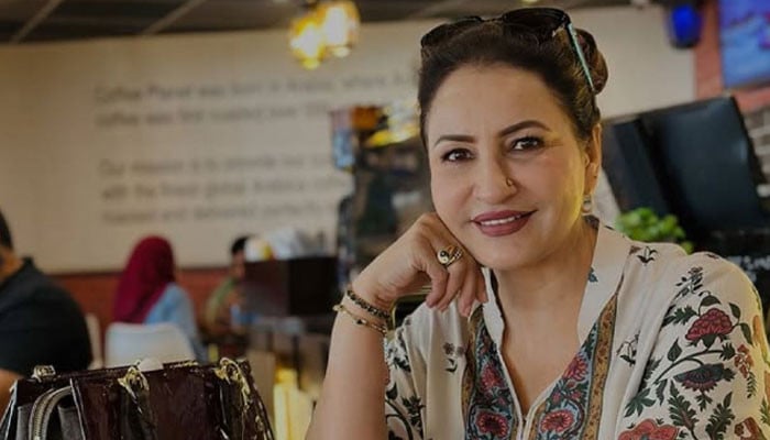 Pakistani Actress Saba Qamar Slams Trolls for Misquoting Her