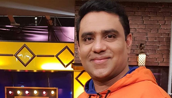 Famous Comedian and Actor Qaiser Piyar Faces Robbery Incident in Lahore