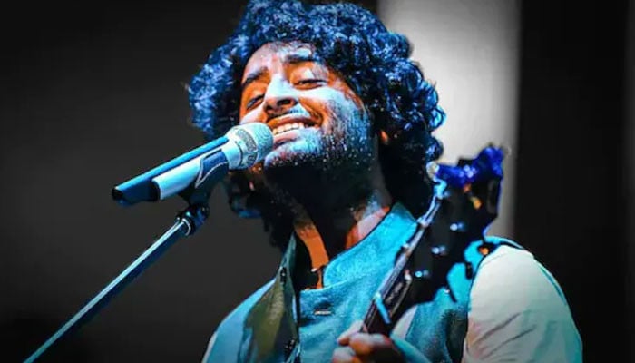 Arjit Singh Sends Heartfelt Message to Fans After Retirement Announcement
