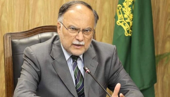 Pakistan’s Federal Minister Heads to Bangladesh for PM’s Oath Ceremony