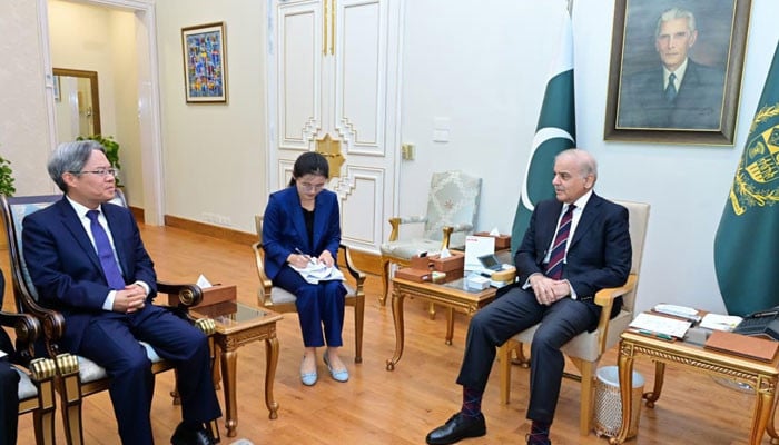 Pakistan, China Strengthen Bilateral Ties Amid Regional Unrest