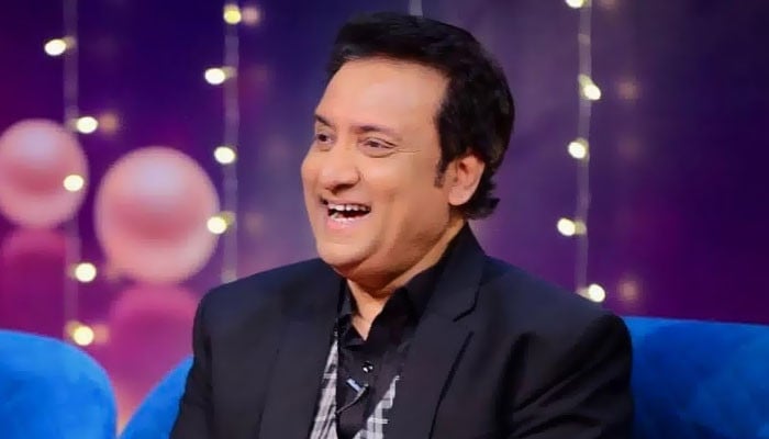 Renowned Comedian Hanif Raja Shares His Experience of Working with Maqsood Mehdi and Umer Sharif