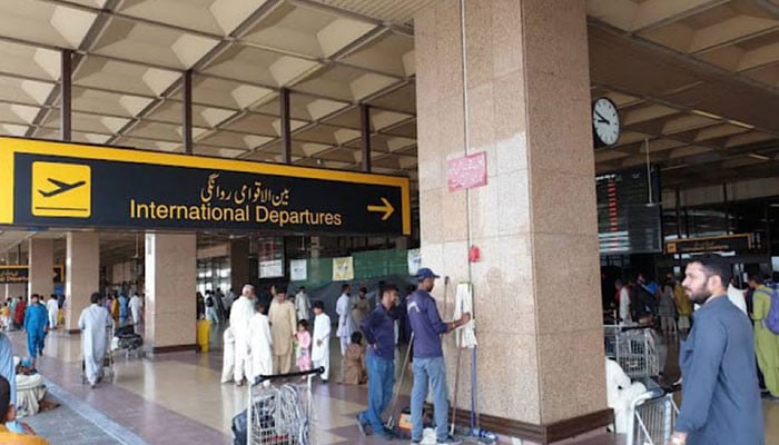 Customs Officials Seize Gold Cookies Worth $700,000 at Karachi Airport