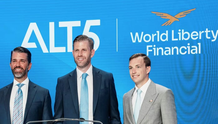 Trump-Linked Crypto Firm Booms Amid $1.4 Billion Payouts to Trump and Wittocf Families