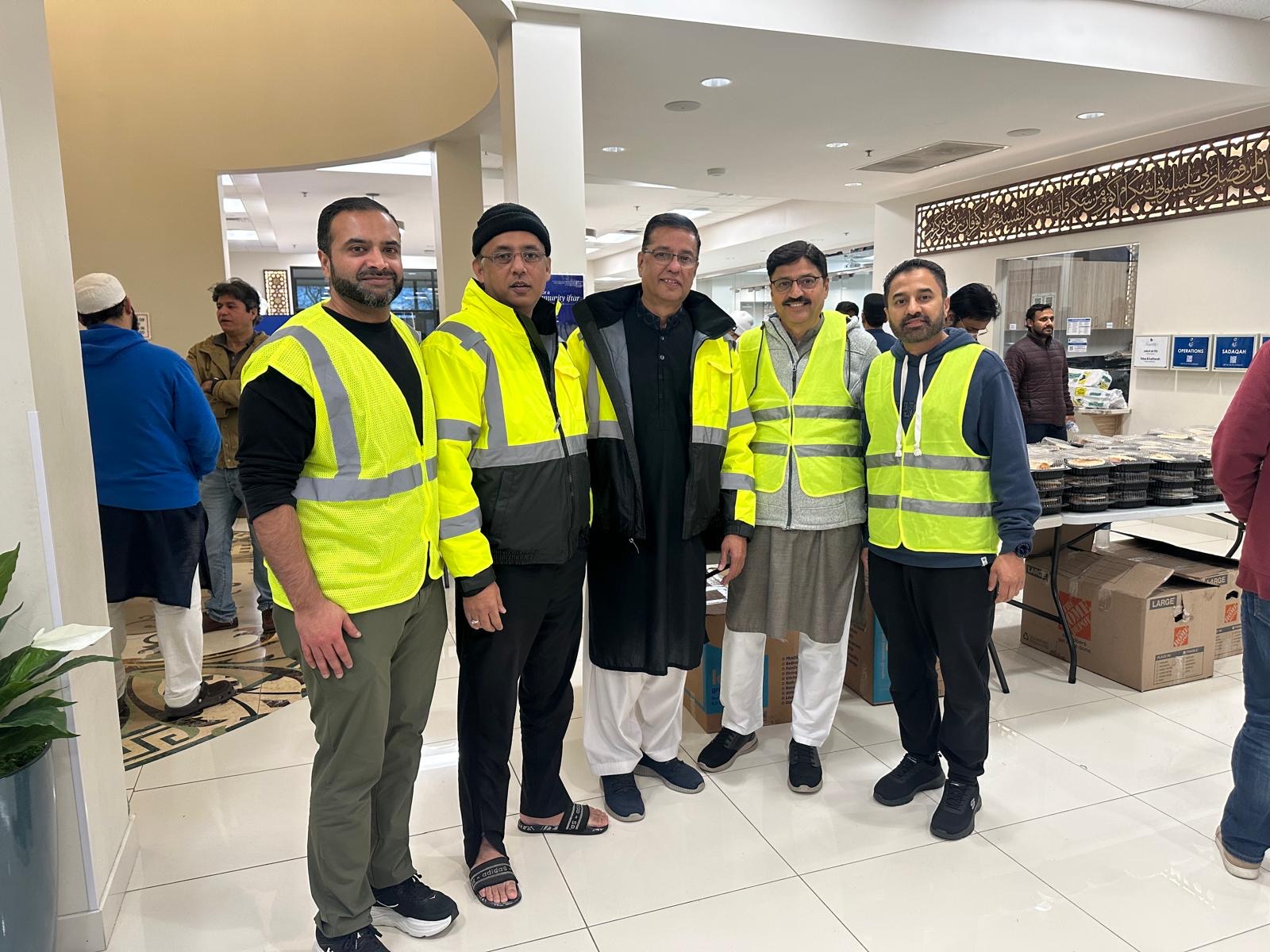 Group photo of volunteers at the Islamic Center of Frisco.