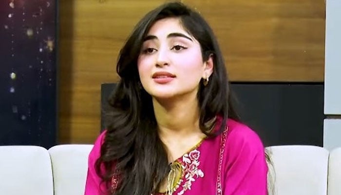 Pakistani Actress Zoha Tahir Criticizes Previous Generation’s Pursuit of Wealth