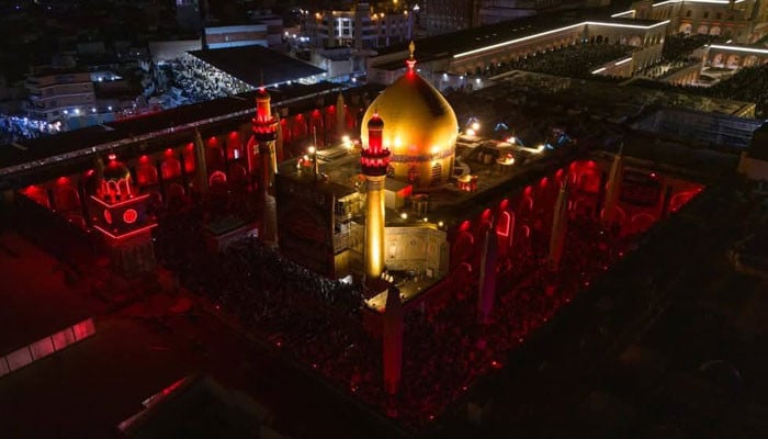 Iran Crisis: Red Lights Illuminate Sacred Sites in Iraq to Mark Ayatollah Khamenei’s Death