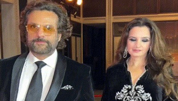 Bollywood Star Farhan Khan Clarifies Confusion Over Mystery Woman