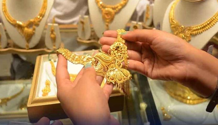 Pakistan Gold Rates Surge as Global Trade Impacts Local Markets