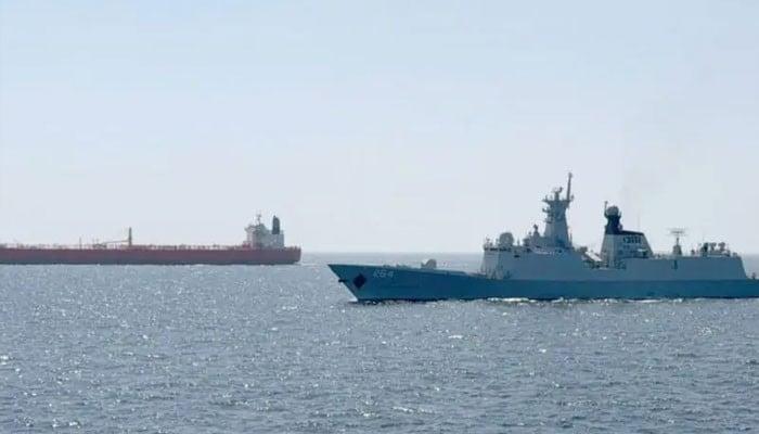 Pakistan’s Ships Allowed to Cross Strait of Hormuz After Brief Delay