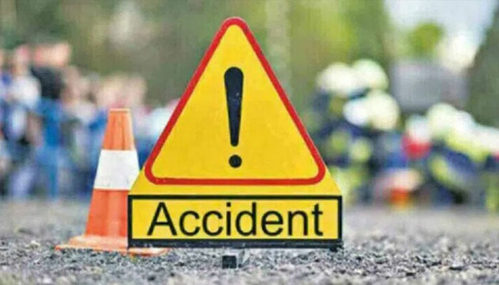 Crash Claims 3 Lives in Sindh’s Shadadpur, 12 Injured