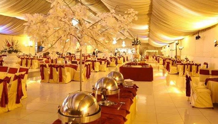 Pakistan Imposes Lockdown Restrictions in Mubarak Mandi Amid Rising COVID-19 Cases